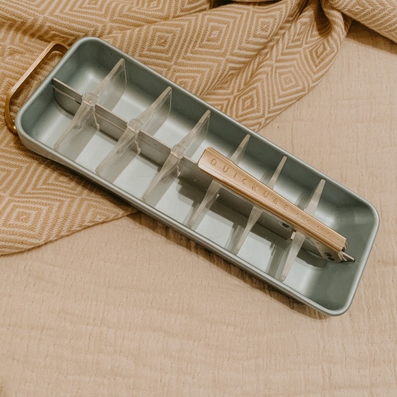 Other - Vintage Frigidaire Quickube Aluminum Ice Tray